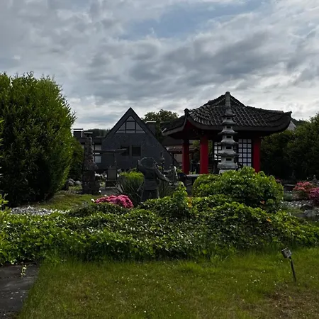 Asian Garden - Gæstehus Lohmar